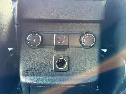Used 2018 Ford Explorer Sport AWD/4WD image 25