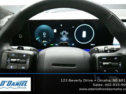 Used 2025 Hyundai Santa Fe Calligraphy AWD/4WD image 29