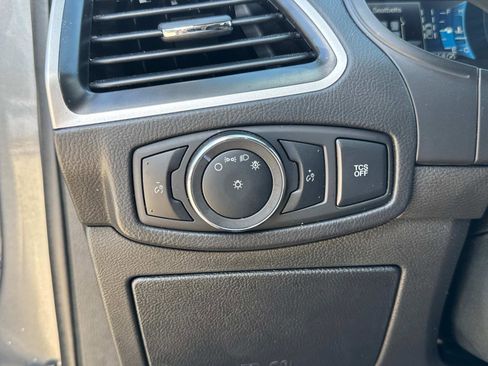 Used 2024 Ford Edge SEL image 31