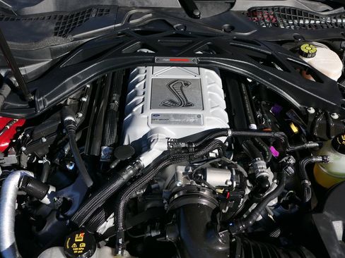 Used 2020 Ford Mustang Shelby GT500 w/ Technology Package image 31