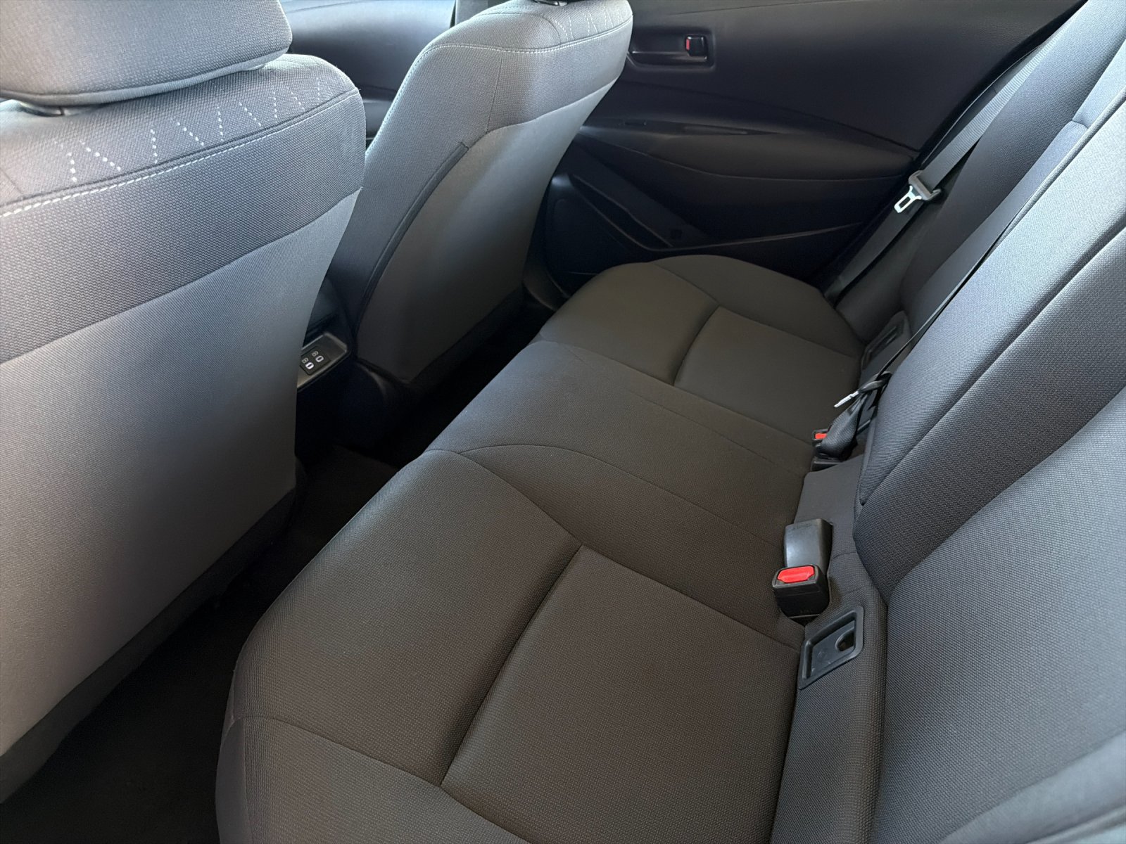 Used 2024 Toyota Corolla LE FWD image 11