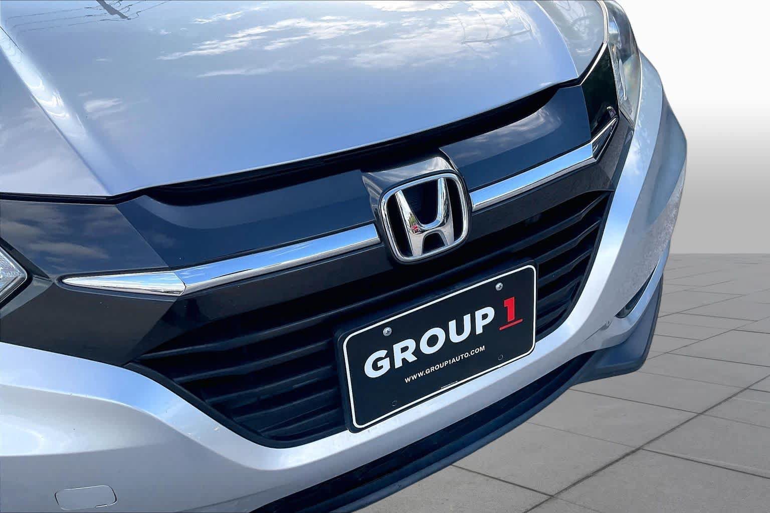 Used 2016 Honda HR-V EX image 29
