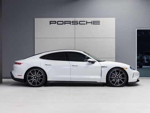 Certified 2025 Porsche Taycan w/ Premium Package RWD image 8