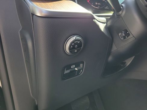 Certified 2026 Mercedes-Benz GLC 300 image 21