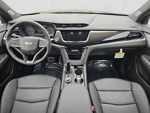 New 2025 Cadillac XT6 Sport w/ Technology Package image 9