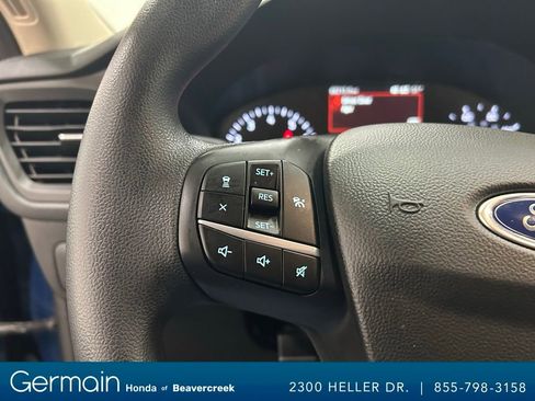 Used 2020 Ford Escape SE image 25