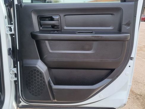 Used 2022 RAM 2500 Tradesman w/ Safety Group image 17