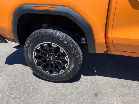New 2026 GMC Canyon AT4 w/ AT4 Premium Package AWD/4WD image 5