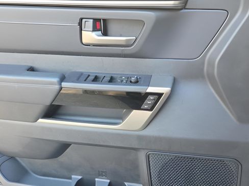 Used 2025 Toyota Tundra Limited image 32