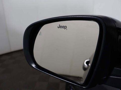Used 2024 Jeep Compass Limited AWD/4WD image 30