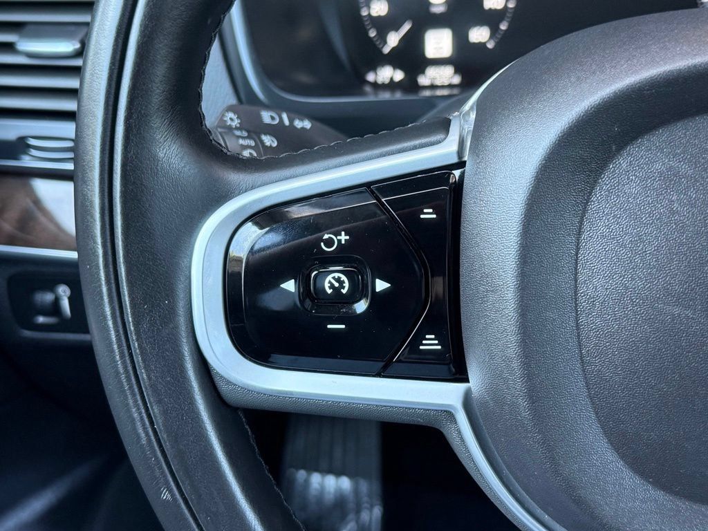 Used 2019 Volvo XC90 T6 Momentum w/ Advanced Package AWD/4WD image 30