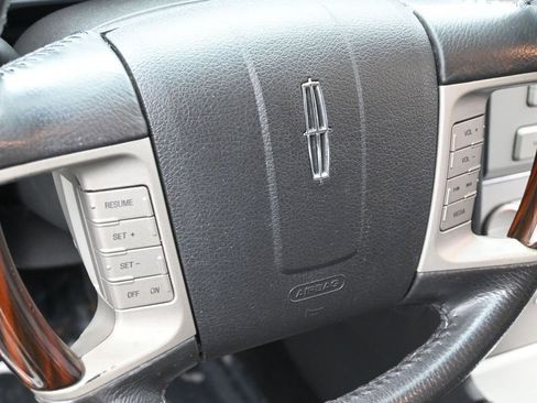 Used 2008 Lincoln MKZ Base image 11