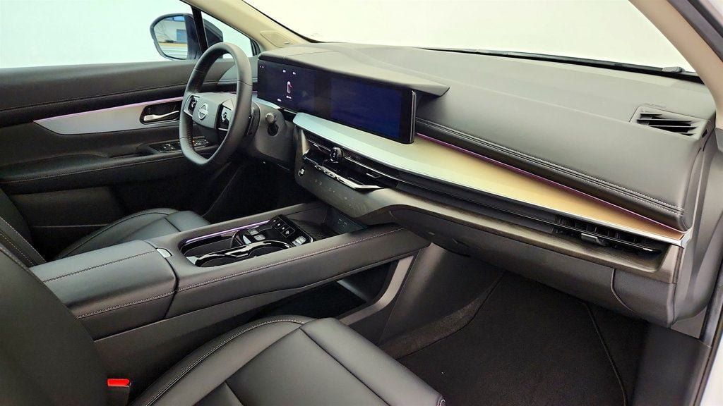 Used 2025 Nissan Murano SL AWD/4WD image 25