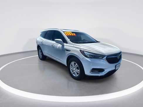 Used 2019 Chevrolet Traverse RS AWD/4WD image 2