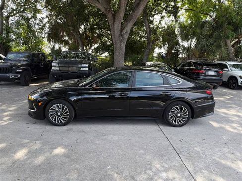 Used 2021 Hyundai Sonata Limited w/ Cargo Package FWD image 11