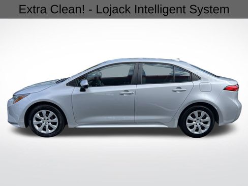 Used 2022 Toyota Corolla LE image 5