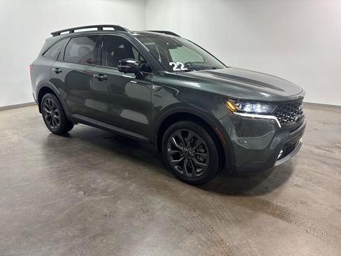 Used 2022 Kia Sorento SX Prestige image 2