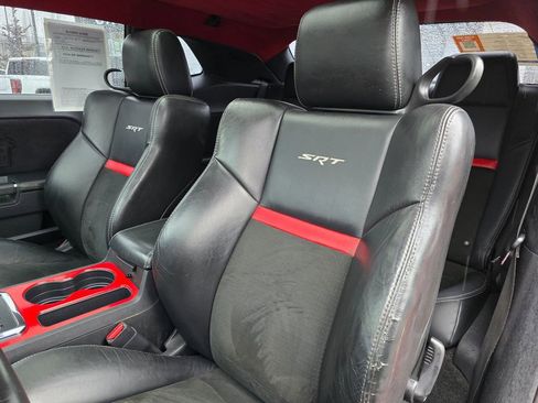 Used 2009 Dodge Challenger SRT8 image 19