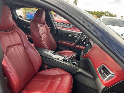 Used 2019 Maserati Ghibli GranSport RWD image 31