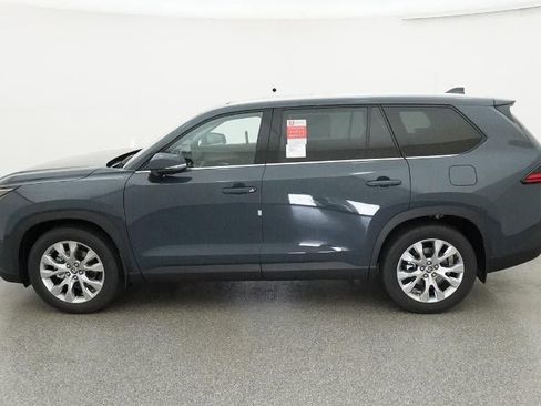 New 2026 Toyota Grand Highlander Limited image 3