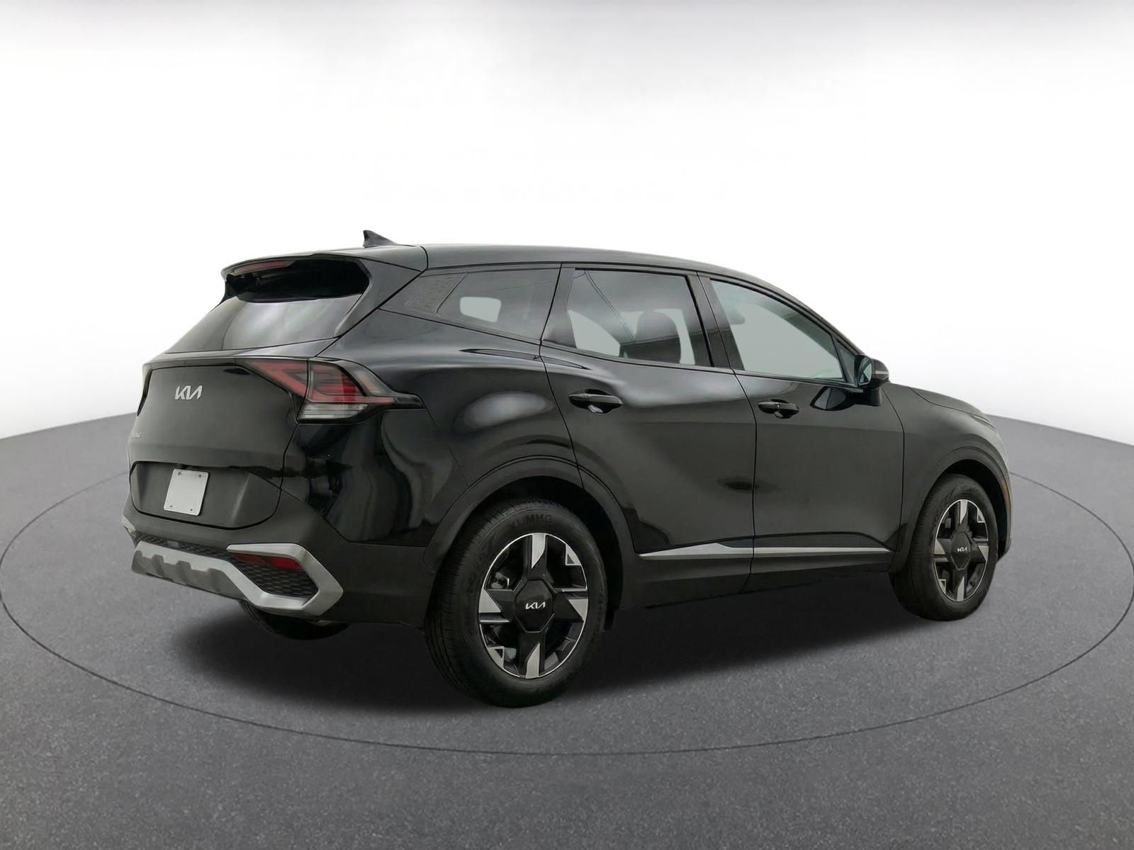 Used 2026 Kia Sportage LX FWD image 8