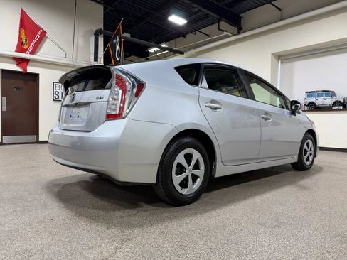 Used 2014 Toyota Prius Two image 5