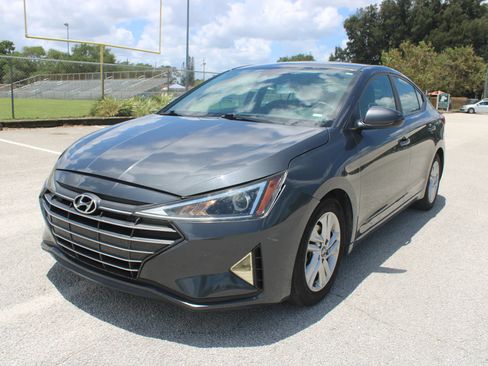 Used 2020 Hyundai Elantra SEL w/ Cargo Package (C1) FWD image 2