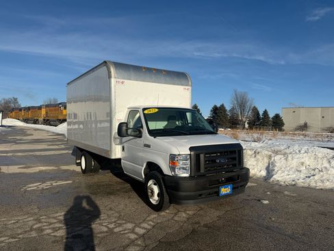 Used 2022 Ford E-350 and Econoline 350 Super Duty w/ Power Windows & Locks Group image 1