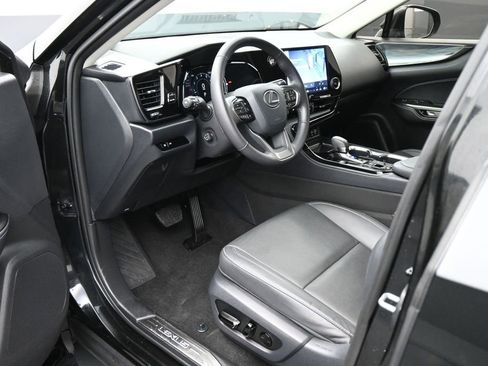 Used 2025 Lexus NX 250 FWD w/ Towing Package (2000 Lbs) image 2