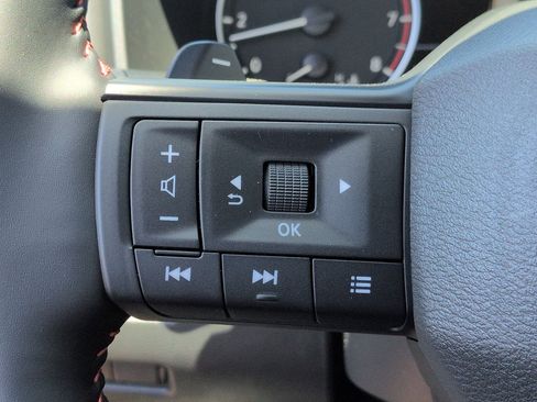 New 2026 Nissan Rogue SV AWD/4WD image 2