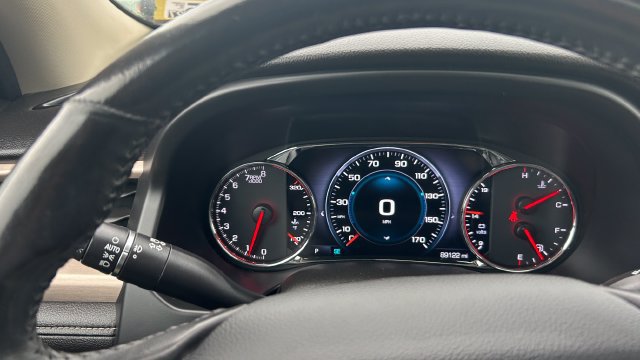 Certified 2019 GMC Acadia Denali w/ Technology Package AWD/4WD image 18