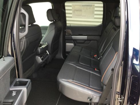 New 2025 Ford F150 Lariat w/ Equipment Group 501A Mid image 8