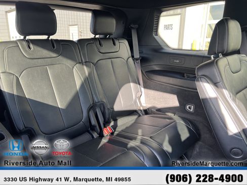 Used 2022 Jeep Grand Cherokee L Overland w/ Advanced Protech Group III image 27