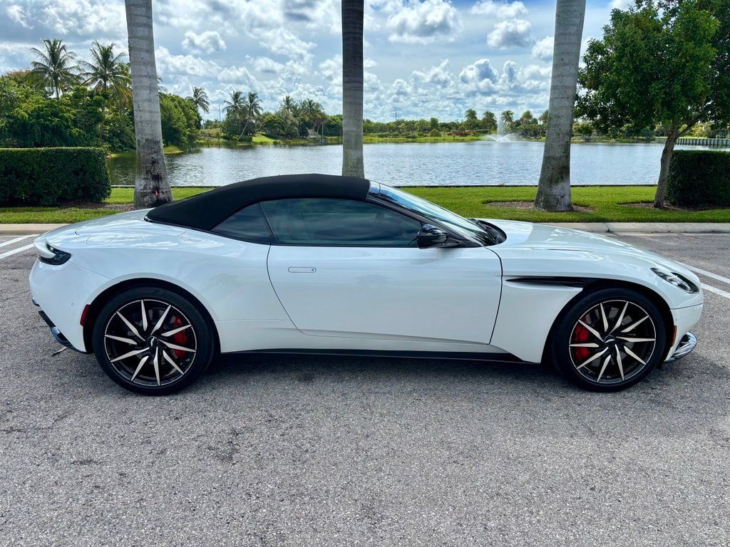 Used 2023 Aston Martin DB11 Volante RWD image 7