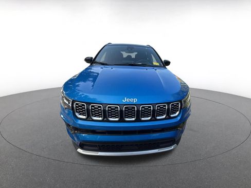 Used 2025 Jeep Compass Limited AWD/4WD image 3