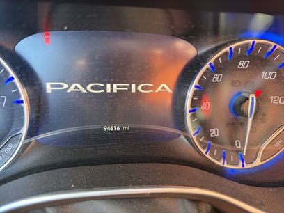 Used 2019 Chrysler Pacifica Touring-L Plus w/ Advanced Safetytec Group