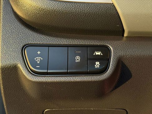 Used 2022 Kia Seltos LX image 25