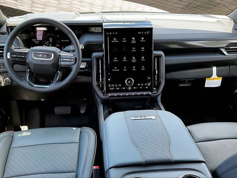 New 2025 GMC Yukon XL AT4 w/ LPO, Get Active Package image 5