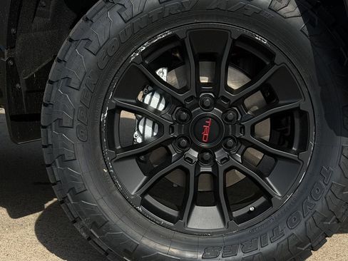 New 2026 Toyota Tundra Limited AWD/4WD image 11