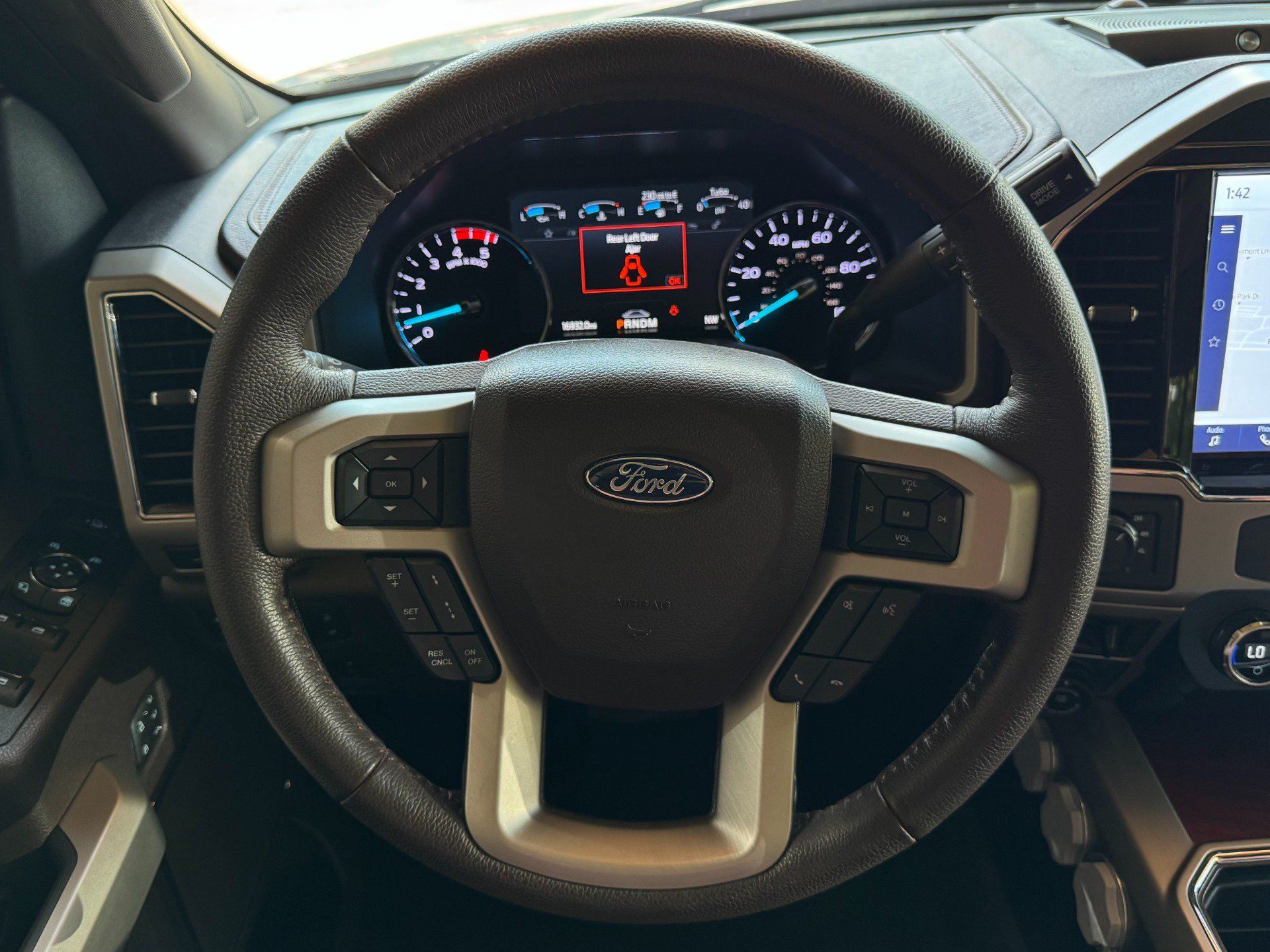 Used 2022 Ford F350 King Ranch w/ King Ranch Ultimate Package AWD/4WD image 45