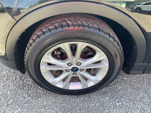 Used 2017 Ford Escape SE AWD/4WD image 28