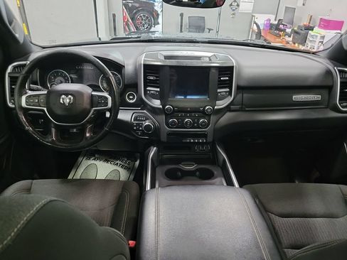 Used 2020 RAM 1500 Big Horn AWD/4WD image 5