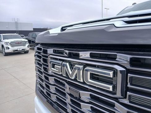 New 2026 GMC Sierra 2500 Denali Ultimate image 35