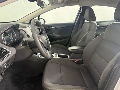 Used 2017 Chevrolet Cruze LS image 14