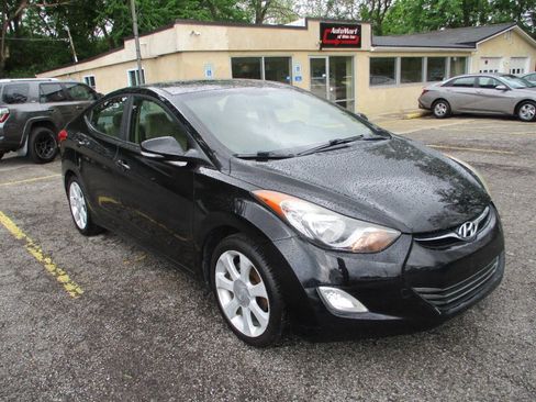 Used 2011 Hyundai Elantra Limited FWD image 4
