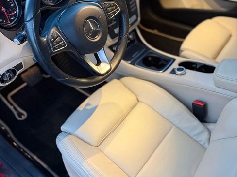 Used 2018 Mercedes-Benz CLA 250 image 10