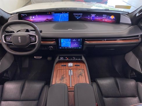 New 2026 Lincoln Navigator L Black Label AWD/4WD image 45