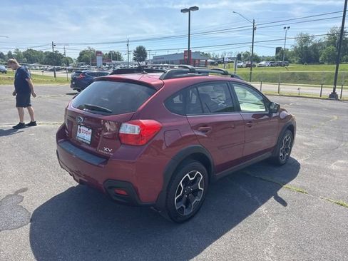 Used 2014 Subaru Crosstrek 2.0i Premium w/ Moonroof Package AWD/4WD image 8