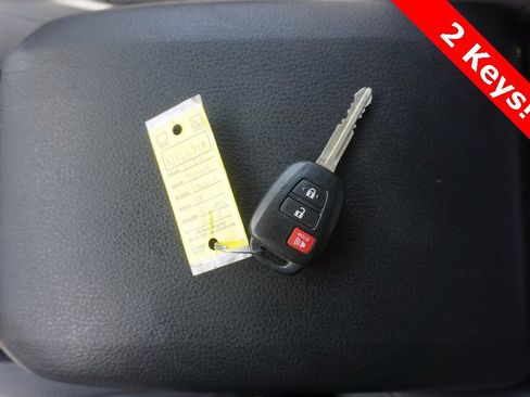 Certified 2023 Toyota Tacoma SR image 31