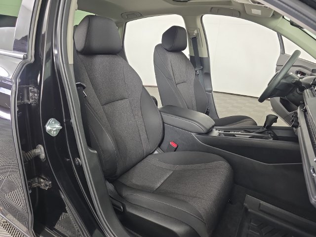 Used 2025 Honda Accord SE image 28